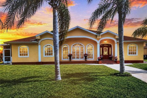 Villa ou maison à North Port, Floride 5 chambres, 224.82 m2 № 2139012