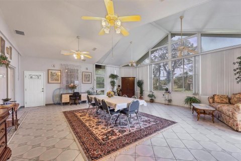 House in North Port, Florida 5 bedrooms, 224.82 sq.m. № 2139012 - photo 24
