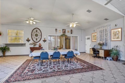 House in North Port, Florida 5 bedrooms, 224.82 sq.m. № 2139012 - photo 29
