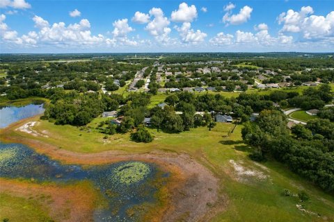 House in Minneola, Florida 3 bedrooms, 165.83 sq.m. № 2348228 - photo 5