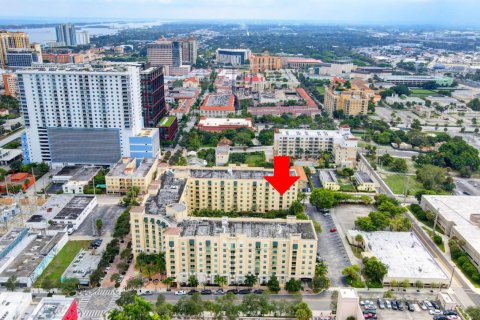Copropriété à vendre à West Palm Beach, Floride: 3 chambres, 178 m2 № 805471 - photo 1