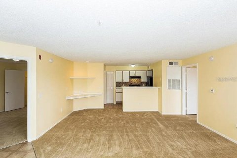 Immobilier commercial à vendre à Kissimmee, Floride: 24 chambres, 1115.2 m2 № 2097314 - photo 14