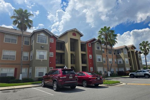 Immobilier commercial à vendre à Kissimmee, Floride: 24 chambres, 1115.2 m2 № 2097314 - photo 5
