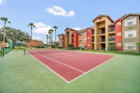 Immobilier commercial à vendre à Kissimmee, Floride: 24 chambres, 1115.2 m2 № 2097314 - photo 9