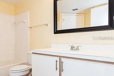 Immobilier commercial à vendre à Kissimmee, Floride: 24 chambres, 1115.2 m2 № 2097314 - photo 15