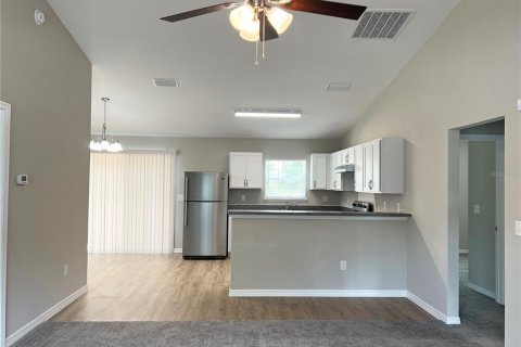House in Ocklawaha, Florida 3 bedrooms, 109.35 sq.m. № 1903095 - photo 6