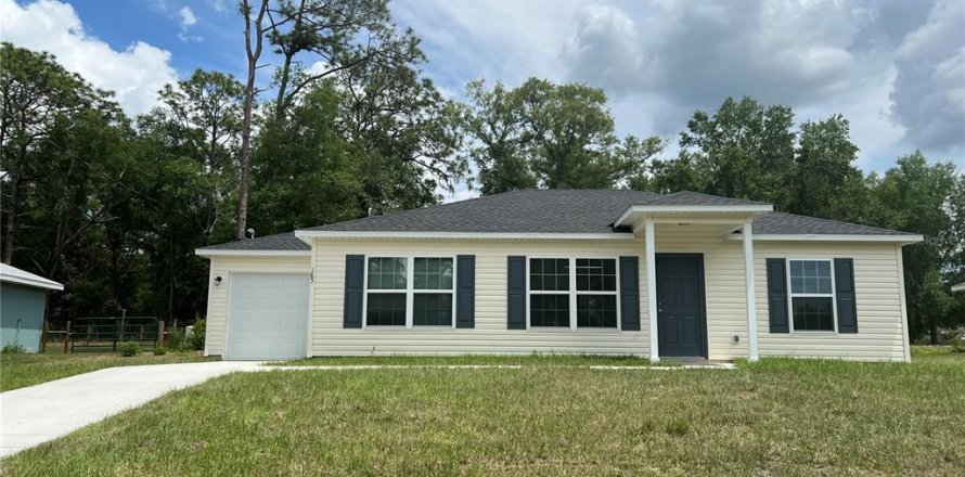 House in Ocklawaha, Florida 3 bedrooms, 109.35 sq.m. № 1903095
