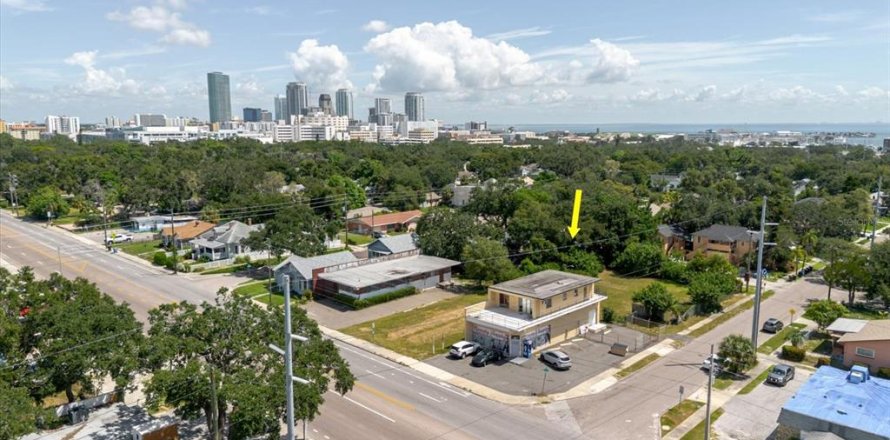 Immobilier commercial à Saint Petersburg, Floride 309.83 m2 № 1915910