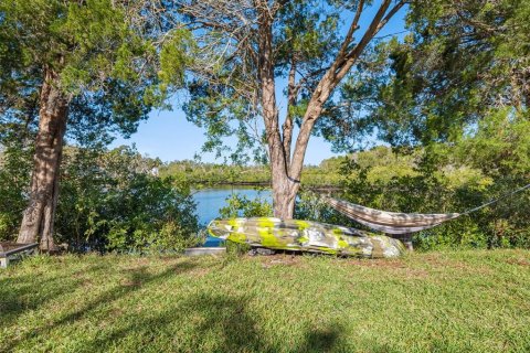 House in Port Richey, Florida 2 bedrooms, 106.56 sq.m. № 1734408 - photo 25