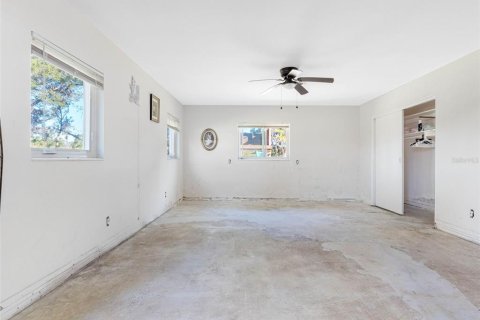 House in Port Richey, Florida 2 bedrooms, 106.56 sq.m. № 1734408 - photo 18