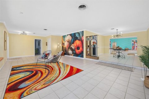 Villa ou maison à vendre à Ormond Beach, Floride: 2 chambres, 191.38 m2 № 2419243 - photo 9