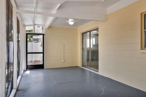 Casa en alquiler en Tampa, Florida, 3 dormitorios, 139.35 m2 № 1866573 - foto 20