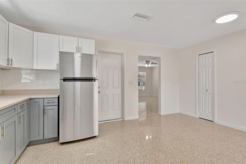 Villa ou maison à louer à Tampa, Floride: 3 chambres, 139.35 m2 № 1866573 - photo 7