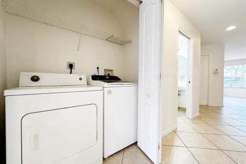 Copropriété à louer à Miramar, Floride: 3 chambres, 114.73 m2 № 2260107 - photo 10