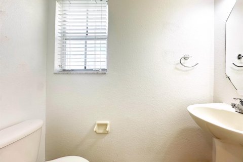 Copropriété à louer à Miramar, Floride: 3 chambres, 114.73 m2 № 2260107 - photo 5