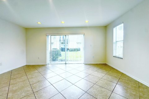 Copropriété à louer à Miramar, Floride: 3 chambres, 114.73 m2 № 2260107 - photo 3