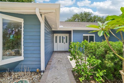 House in New Port Richey, Florida 5 bedrooms, 250.09 sq.m. № 2227778 - photo 21