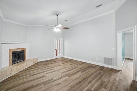 House in New Port Richey, Florida 5 bedrooms, 250.09 sq.m. № 2227778 - photo 3