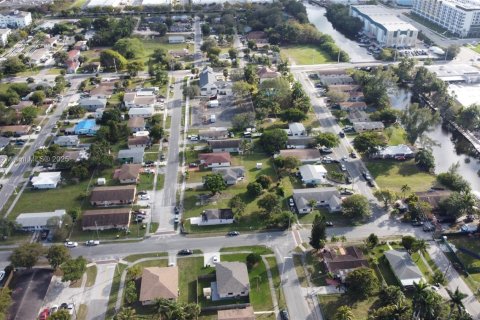 Commercial property in Dania Beach, Florida № 1863865 - photo 23