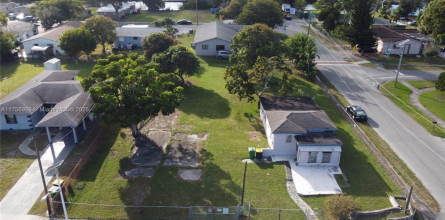 Commercial property in Dania Beach, Florida № 1863865