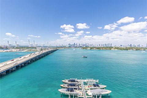 Copropriété à vendre à Miami Beach, Floride: 2 chambres, 139.26 m2 № 1966830 - photo 10