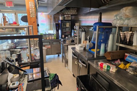 Купить коммерческую недвижимость в Норт-Майами-Бич, Флорида № 2054192 - фото 5