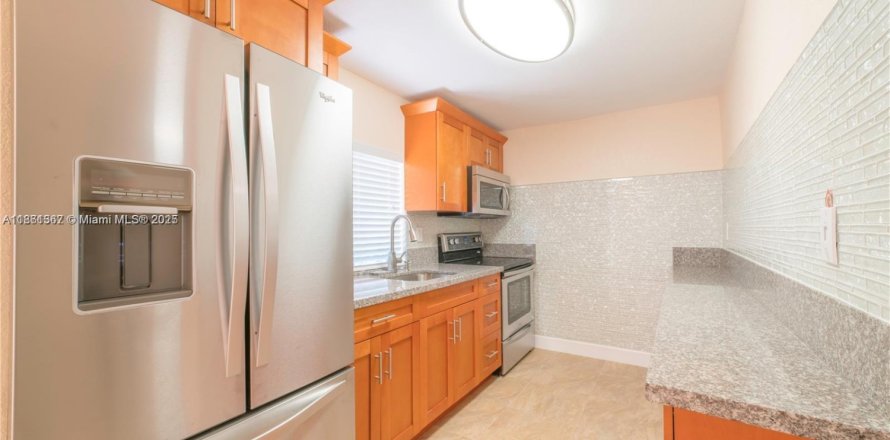 Appartement à Coral Gables, Floride 2 chambres, 84.54 m2 № 1889501