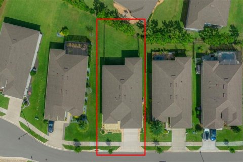 House in Ocala, Florida 2 bedrooms, 175.68 sq.m. № 1911644 - photo 4