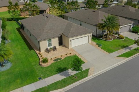 House in Ocala, Florida 2 bedrooms, 175.68 sq.m. № 1911644 - photo 1