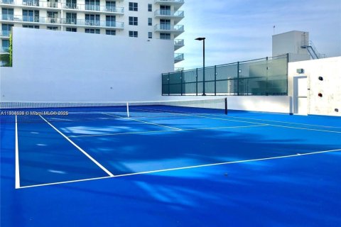 Condominio en venta en Hollywood, Florida, 2 dormitorios, 100.61 m2 № 2081846 - foto 14