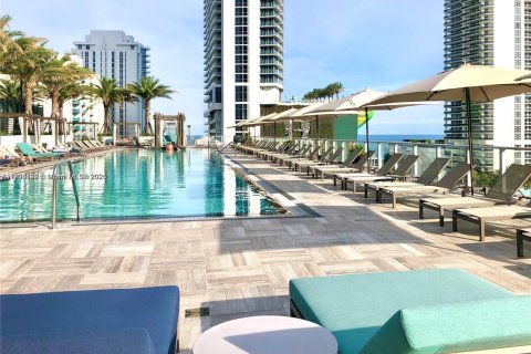 Condominio en venta en Hollywood, Florida, 2 dormitorios, 100.61 m2 № 2081846 - foto 12