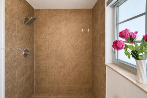 Appartement à louer à Miami Beach, Floride: 2 chambres, 71.07 m2 № 2168145 - photo 19