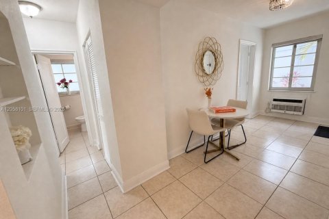 Appartement à louer à Miami Beach, Floride: 2 chambres, 71.07 m2 № 2168145 - photo 16
