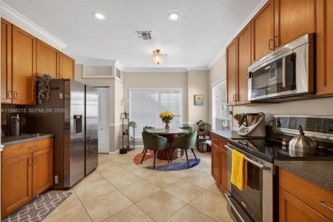 House in Port St. Lucie, Florida 3 bedrooms, 142.33 sq.m. № 2005276 - photo 13