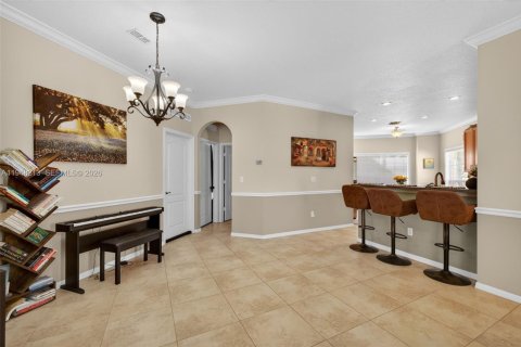 House in Port St. Lucie, Florida 3 bedrooms, 142.33 sq.m. № 2005276 - photo 7