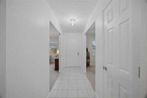 House in Seffner, Florida 3 bedrooms, 150.22 sq.m. № 2273335 - photo 5