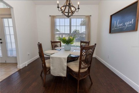 House in Wildwood, Florida 3 bedrooms, 177.81 sq.m. № 1917650 - photo 14