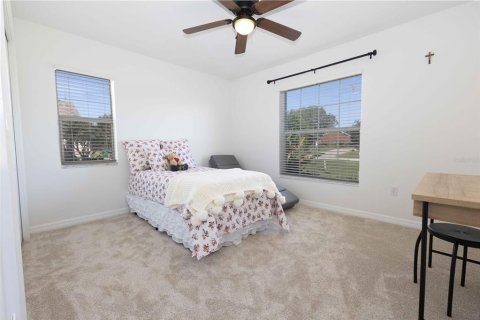 House in Wildwood, Florida 3 bedrooms, 177.81 sq.m. № 1917650 - photo 30