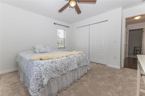 House in Wildwood, Florida 3 bedrooms, 177.81 sq.m. № 1917650 - photo 29
