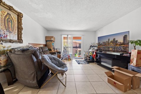 Condominio en venta en Miami, Florida, 3 dormitorios, 100.8 m2 № 1933876 - foto 9