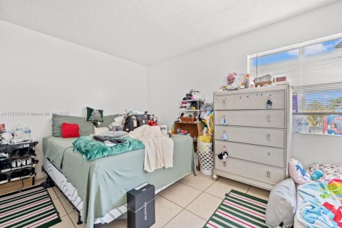 Condominio en venta en Miami, Florida, 3 dormitorios, 100.8 m2 № 1933876 - foto 16