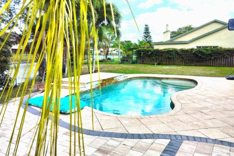 House in Cooper City, Florida 4 bedrooms, 209.87 sq.m. № 1730286 - photo 27