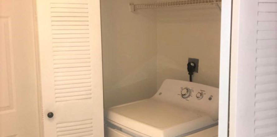 Condominio en Boynton Beach, Florida, 2 dormitorios № 1208869