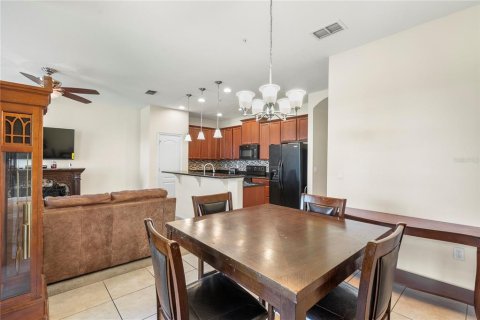 Touwnhouse à vendre à Ocoee, Floride: 3 chambres, 153.57 m2 № 2321478 - photo 16