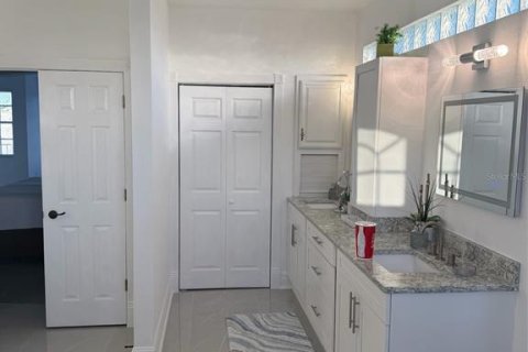 Villa ou maison à louer à North Redington Beach, Floride: 5 chambres, 377.46 m2 № 2406953 - photo 15