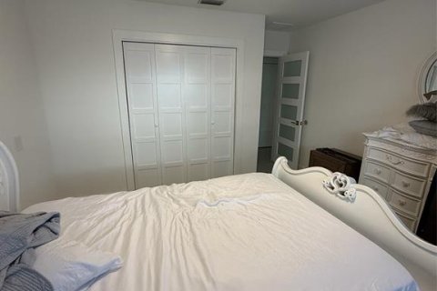 Villa ou maison à louer à North Redington Beach, Floride: 5 chambres, 377.46 m2 № 2406953 - photo 17