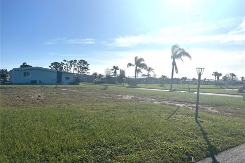 Terreno en venta en North Port, Florida № 1407003 - foto 1