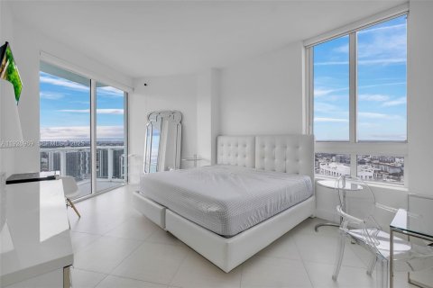 Condo in Miami, Florida, 3 bedrooms  № 1988192 - photo 18