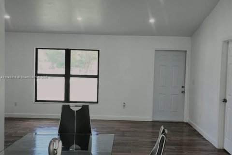 Casa en venta en Clewiston, Florida, 3 dormitorios, 140.56 m2 № 1836449 - foto 8