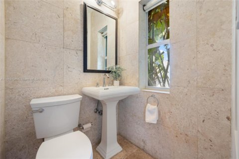 Copropriété à vendre à Miami Beach, Floride: 3 chambres, 126.63 m2 № 1957519 - photo 18